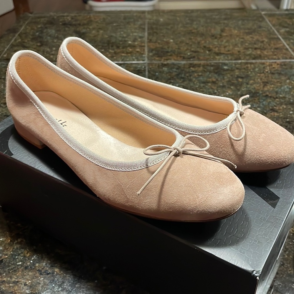 Italian, Ballerette Roma, size 39.